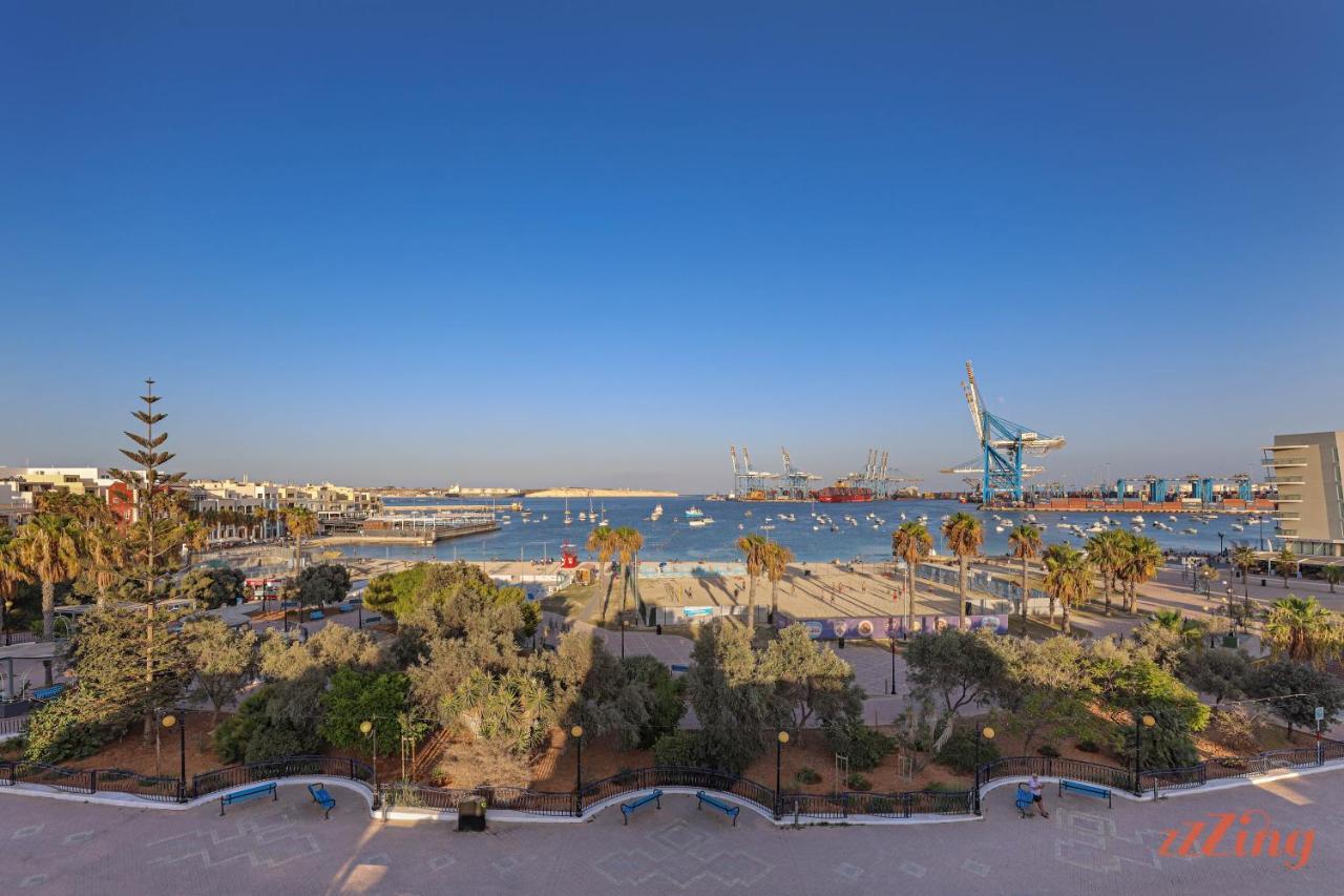 Luxurious Duplex Seafront Apt W Amazing Sea Views Birżebbuġa Buitenkant foto