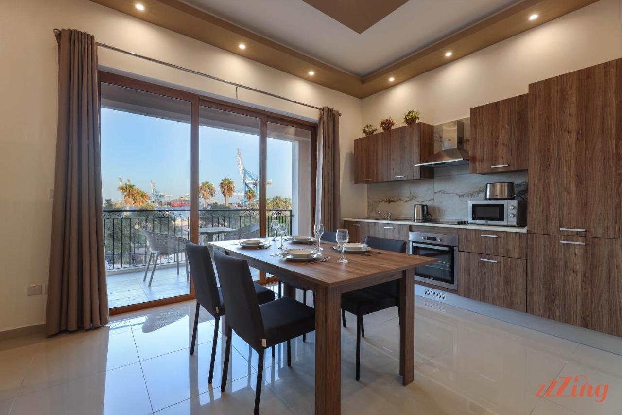 Luxurious Duplex Seafront Apt W Amazing Sea Views Birżebbuġa Buitenkant foto