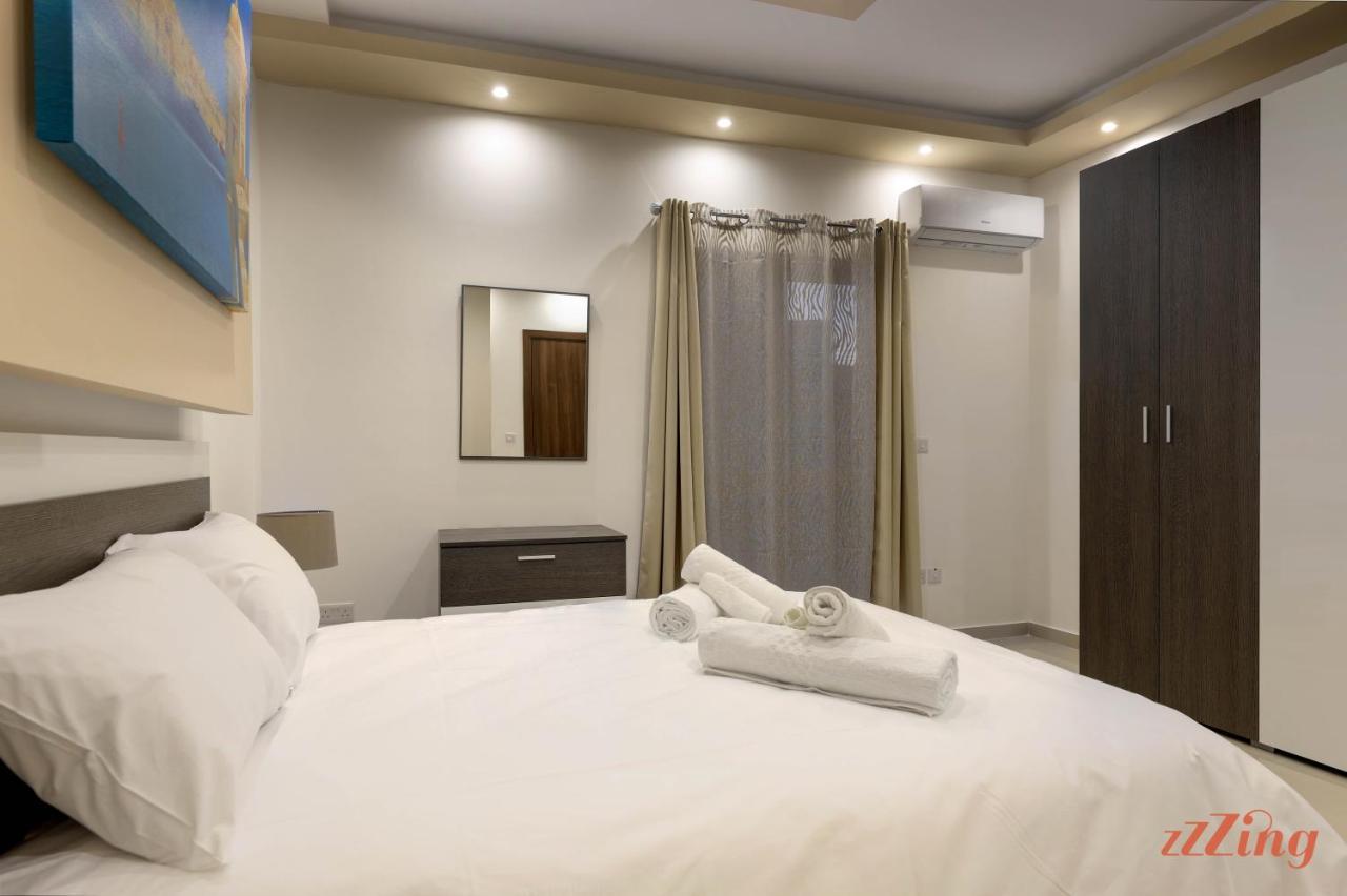 Luxurious Duplex Seafront Apt W Amazing Sea Views Birżebbuġa Buitenkant foto